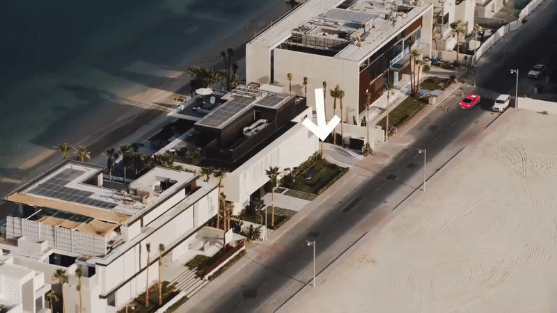 Garage dưới biển với bộ sưu tập siêu xe trị giá 24 triệu USD - Ảnh 12.