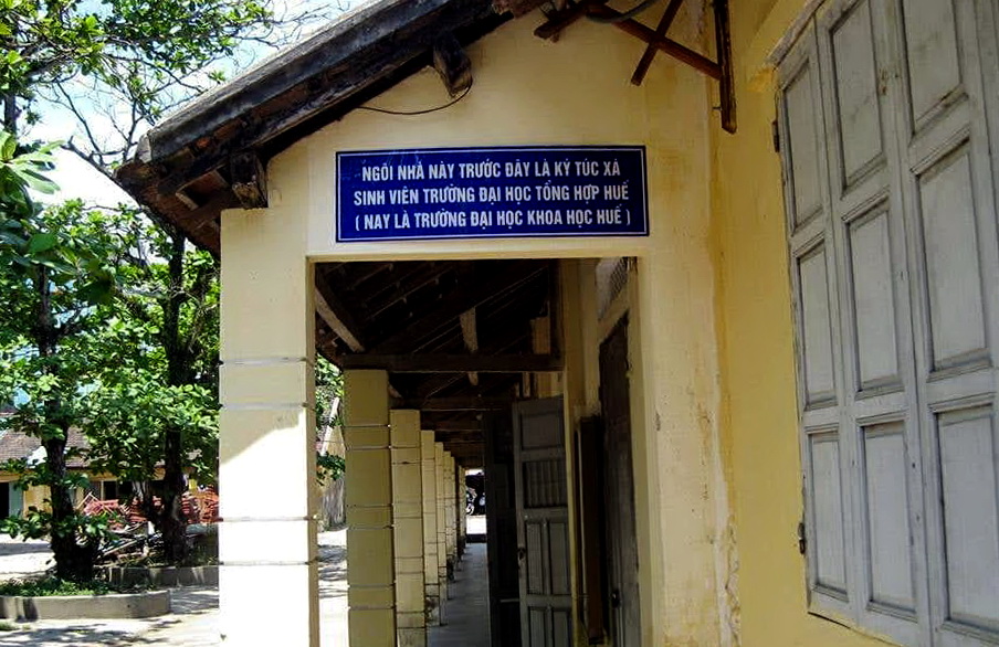 Trả lại em yêu khung trời đại học - Kỳ 2: Cái thời đại học còn quý hiếm - Ảnh 2. Trả lại em yêu khung trời đại học - Kỳ 2: Cái thời đại học còn quý hiếm - Ảnh 2.