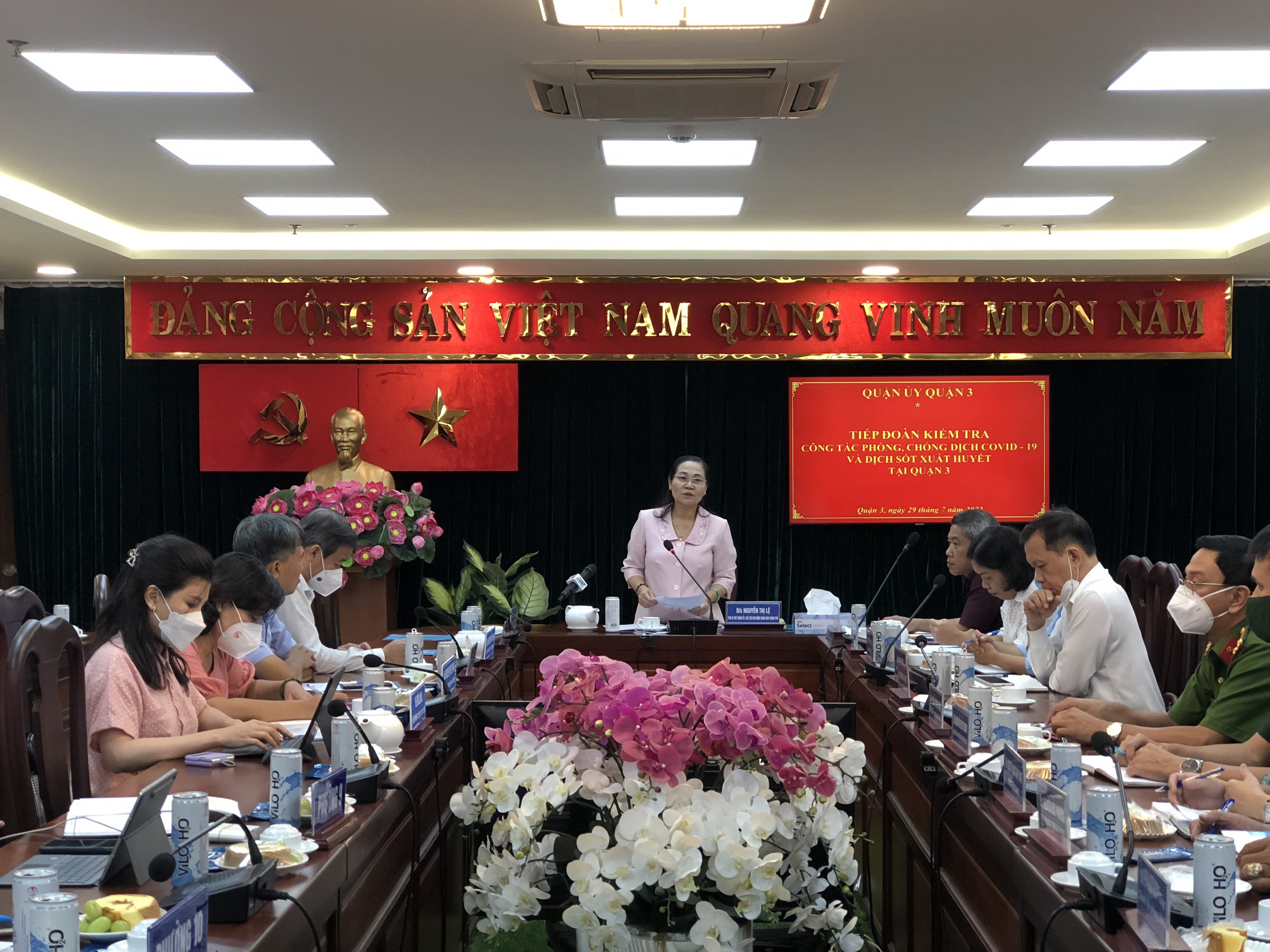 Áp dụng kinh nghiệm phòng chống dịch COVID-19 để chống dịch sốt xuất huyết - Ảnh 1. Áp dụng kinh nghiệm phòng chống dịch COVID-19 để chống dịch sốt xuất huyết - Ảnh 1.