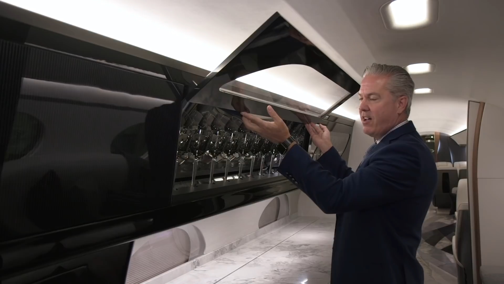 Máy bay mới 80 triệu USD của Elon Musk: Tốc độ gần siêu thanh, đèn chỉnh theo múi giờ - Ảnh 5. Máy bay mới 80 triệu USD của Elon Musk: Tốc độ gần siêu thanh, đèn chỉnh theo múi giờ - Ảnh 5.