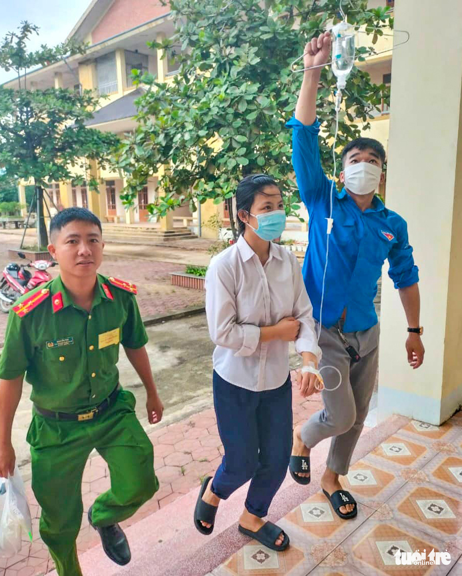 Những thí sinh đặc biệt trong mùa thi tốt nghiệp - Ảnh 4. Những thí sinh đặc biệt trong mùa thi tốt nghiệp - Ảnh 4.