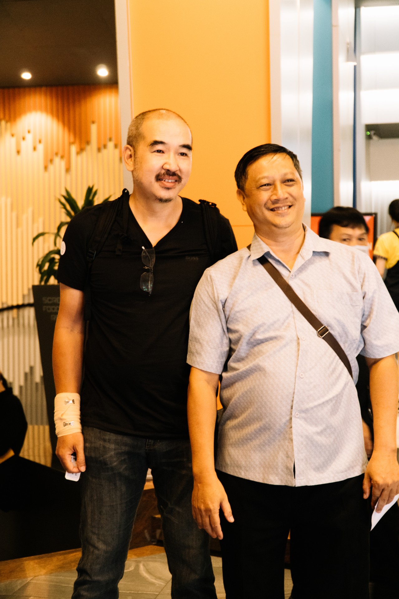 Phim tài liệu của Bùi Thạc Chuyên mang thông điệp chữa lành sau đại dịch khủng khiếp - Ảnh 4. Phim tài liệu của Bùi Thạc Chuyên mang thông điệp chữa lành sau đại dịch khủng khiếp - Ảnh 4.