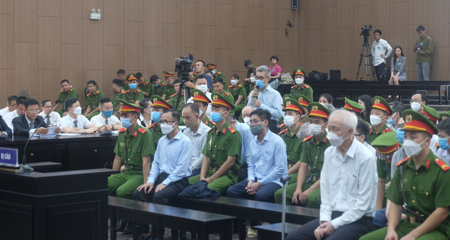 Đại gia Bình Dương và kịch bản đưa công ty ‘sân nhà’ thâu tóm đất ‘vàng’ - Ảnh 1. Đại gia Bình Dương và kịch bản đưa công ty ‘sân nhà’ thâu tóm đất ‘vàng’ - Ảnh 1.