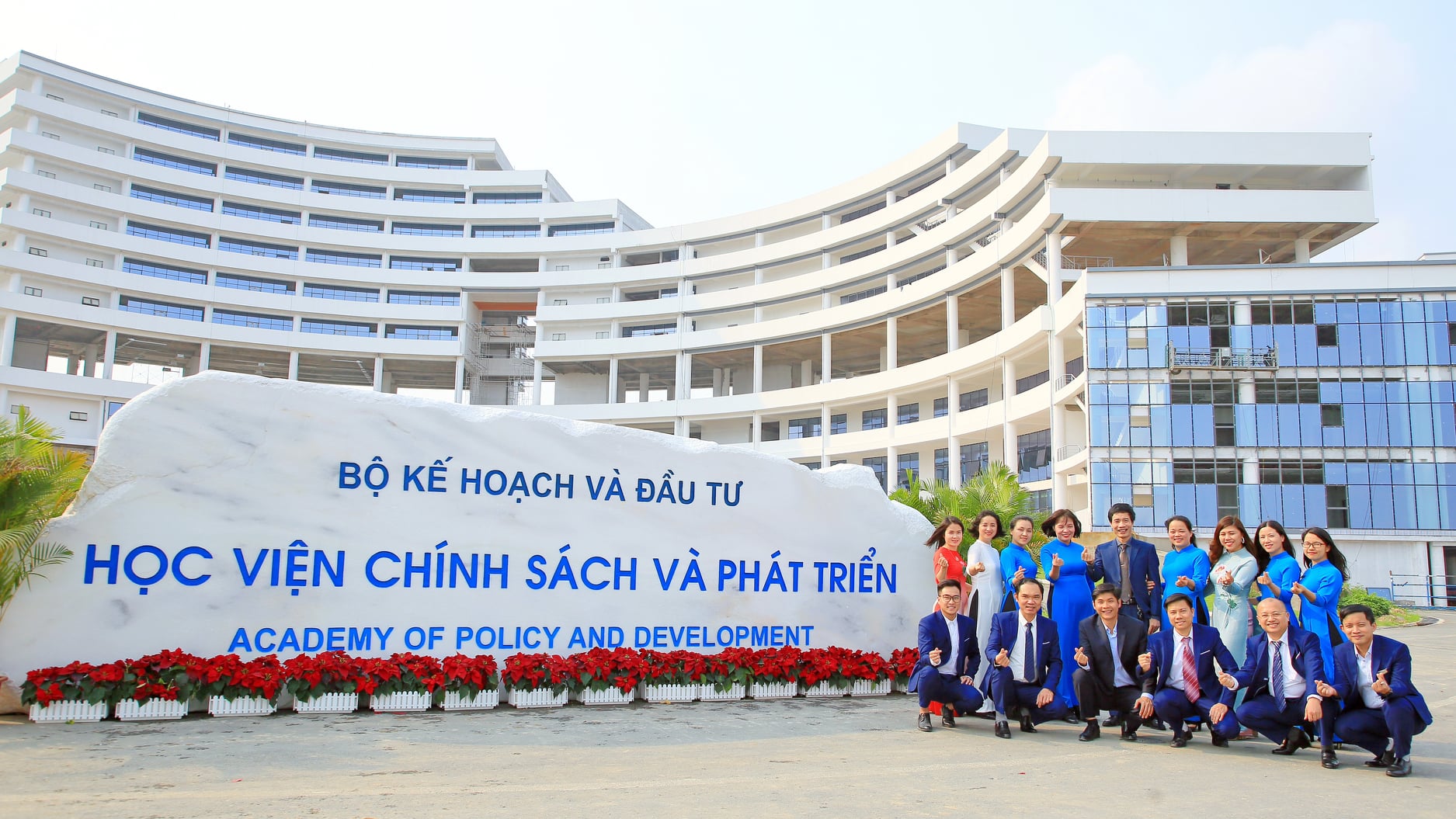 Bộ Kế hoạch và đầu tư thừa nhận nhiều dự án chưa tiêu được đồng nào - Ảnh 1. Bộ Kế hoạch và đầu tư thừa nhận nhiều dự án chưa tiêu được đồng nào - Ảnh 1.