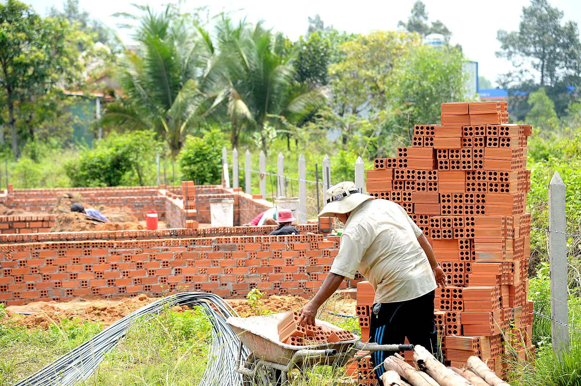 Sửa Luật đất đai 2013: Giải phóng nguồn lực đất đai - Ảnh 11.