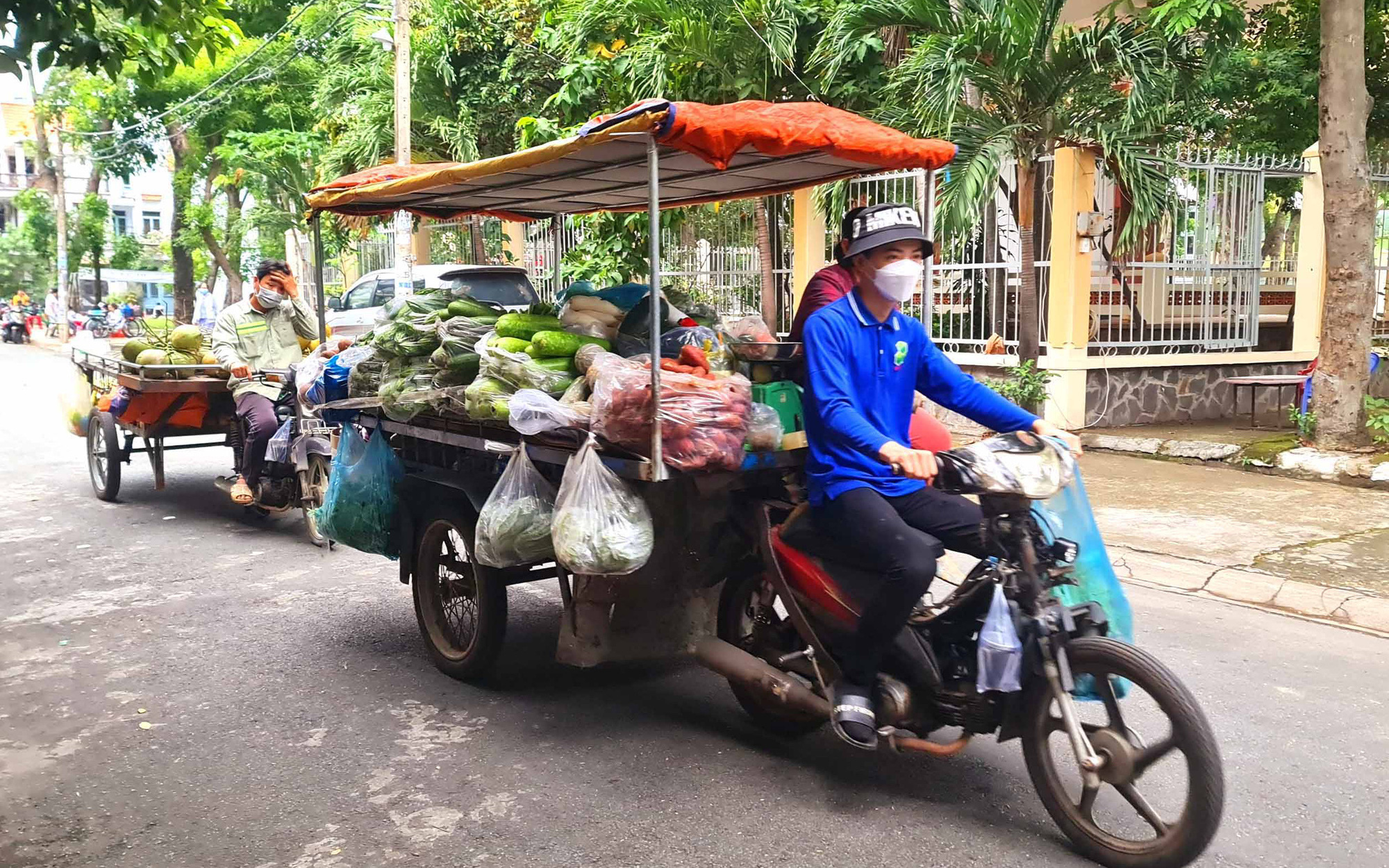 Những 