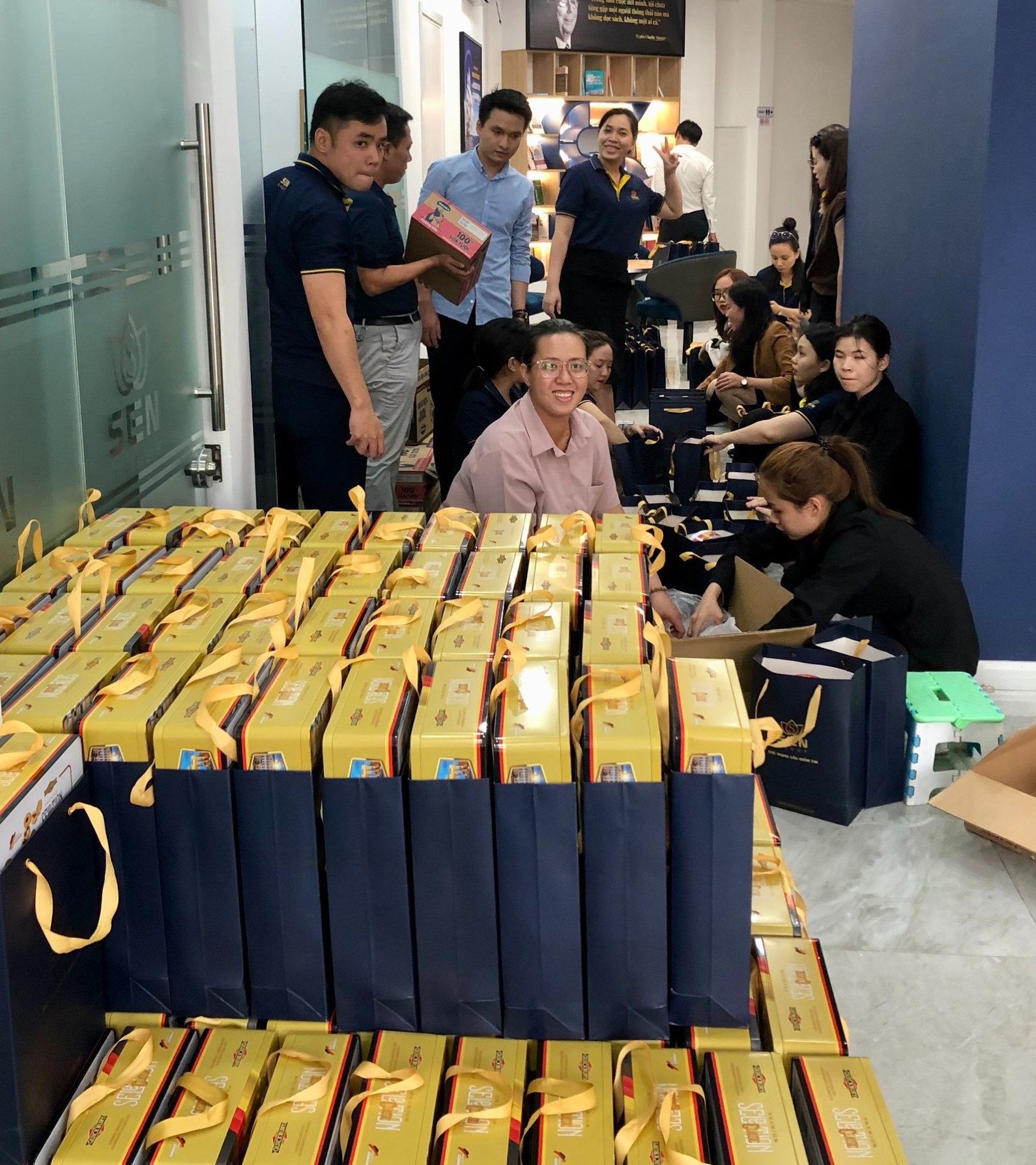 Chương trình 'Mùa xuân cho em' đến với 200 trẻ mồ côi: Chở che con đến trưởng thành - Ảnh 4. trẻ mồ côi