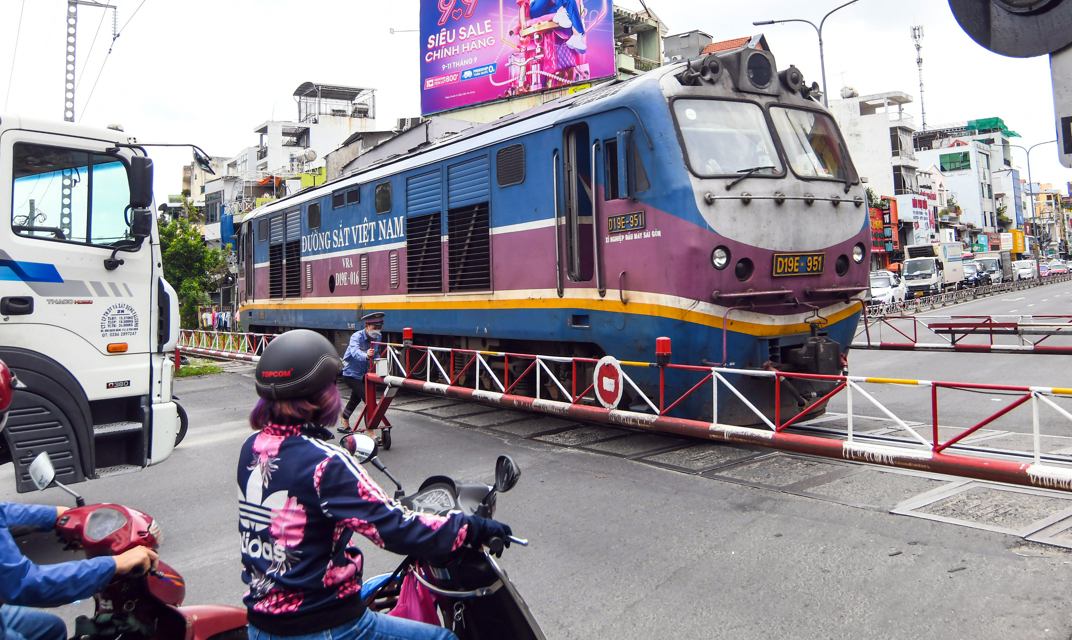 Hai thế kẹt của ngành đường sắt - Ảnh 1. Hai thế kẹt của ngành đường sắt - Ảnh 1.