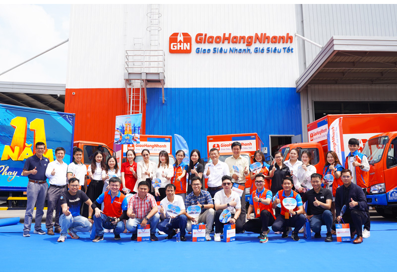 Công nghệ hiện đại trong kho trung chuyển của Giao Hàng Nhanh - Ảnh 7.