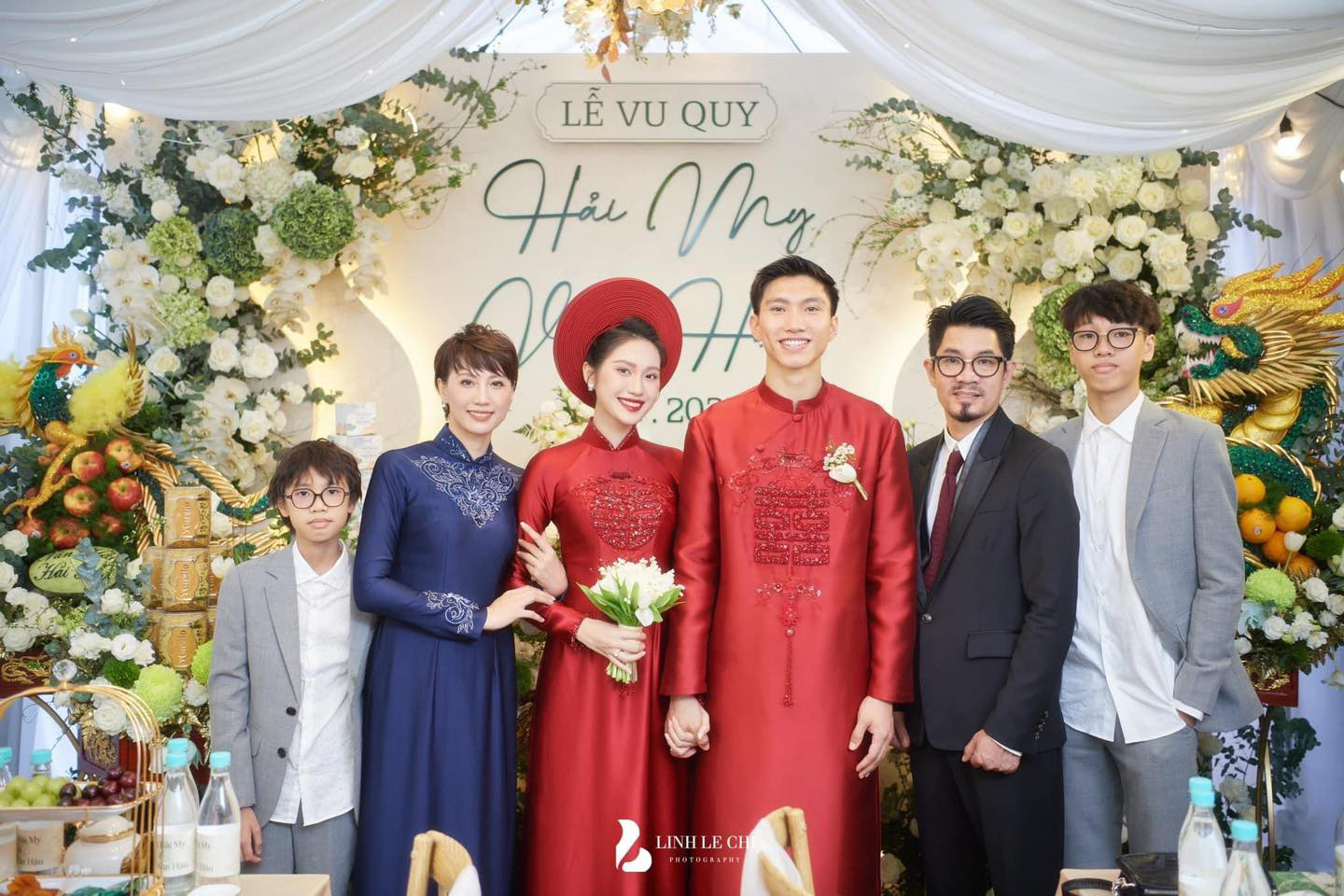 Đám cưới đậm chất truyền thống của Đoàn Văn Hậu- Doãn Hải My- Ảnh 9.