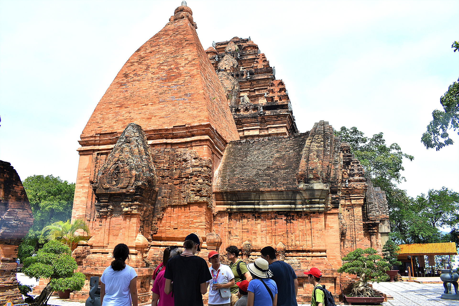 Cẩm nang du lịch Nha Trang: Khám phá thiên đường biển - Ảnh 24.