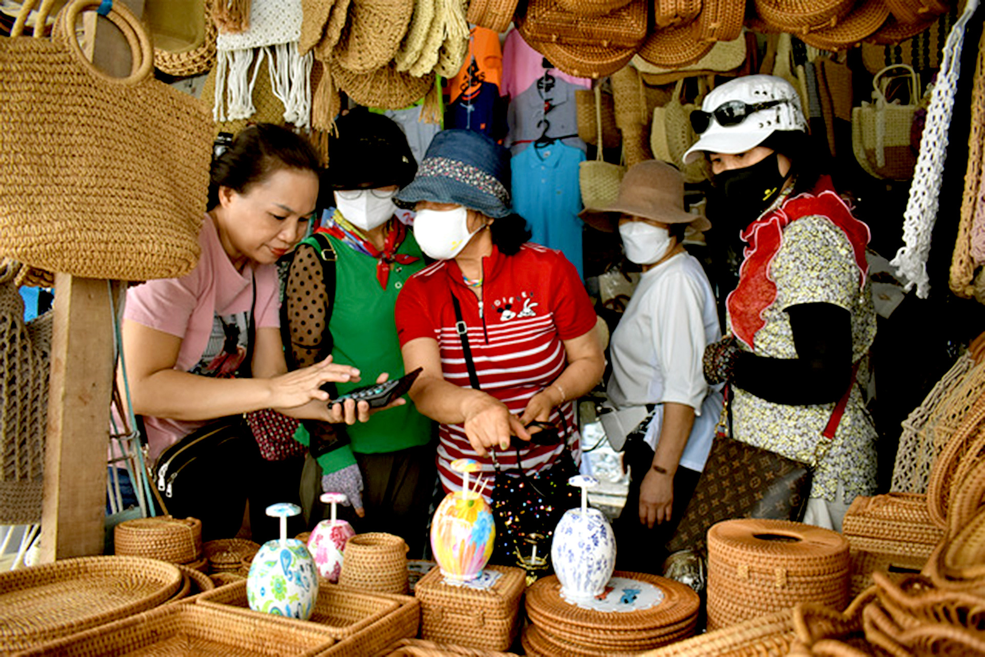 Cẩm nang du lịch Nha Trang: Khám phá thiên đường biển - Ảnh 31.