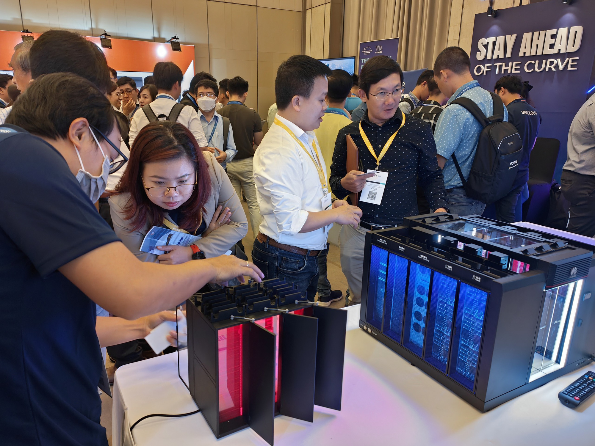 TP.HCM lập tổ công tác liên ngành thúc đẩy dự án trung tâm dữ liệu AI gần 2 tỉ USD - Ảnh 1. TP.HCM - Ảnh 1.