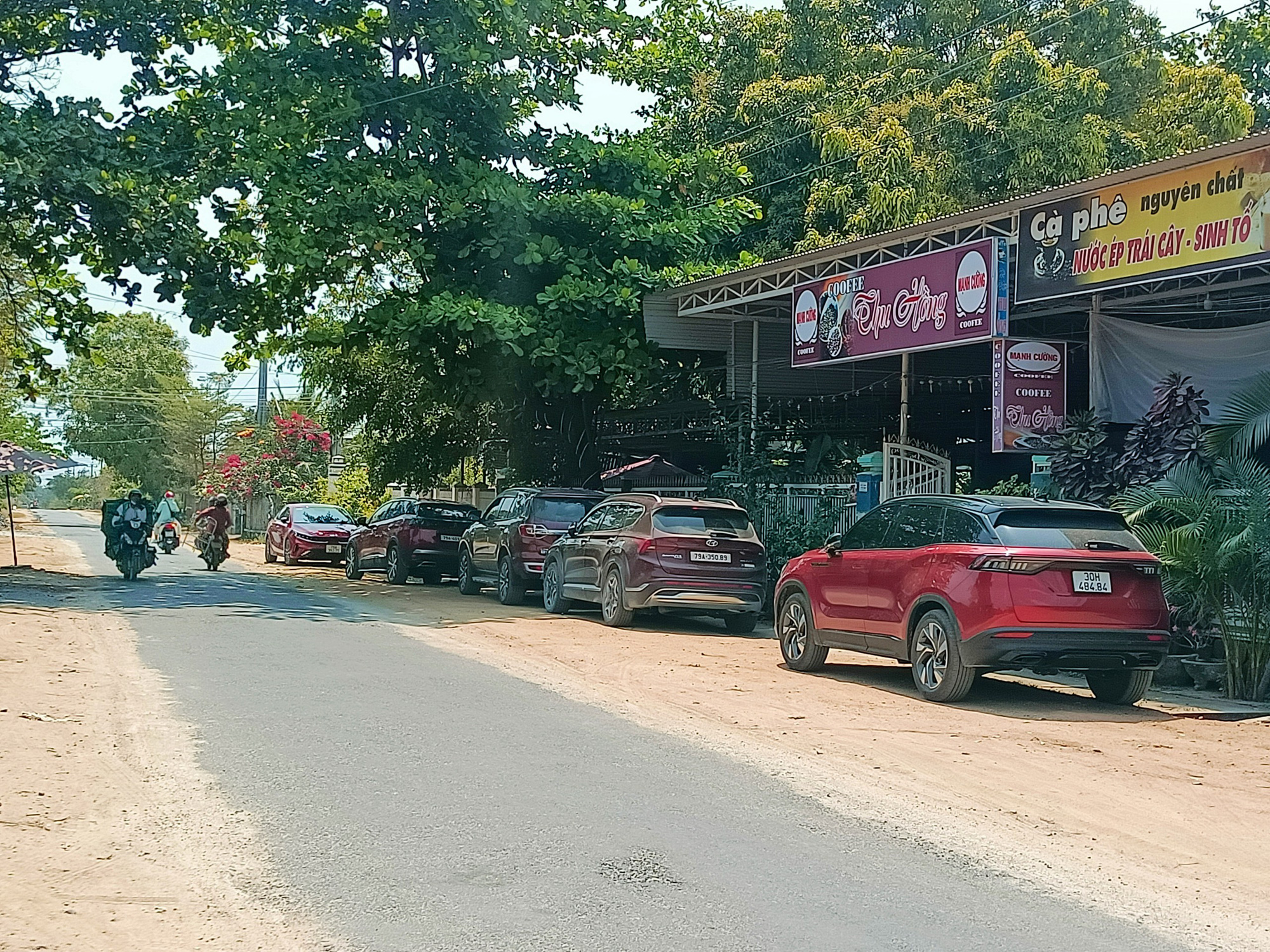 Chỉ sau bốn ngày, sốt đất hạ nhiệt, cò bay, khách biến - Ảnh 1. Chỉ sau bốn ngày, sốt đất hạ nhiệt, cò bay, khách biến - Ảnh 1.