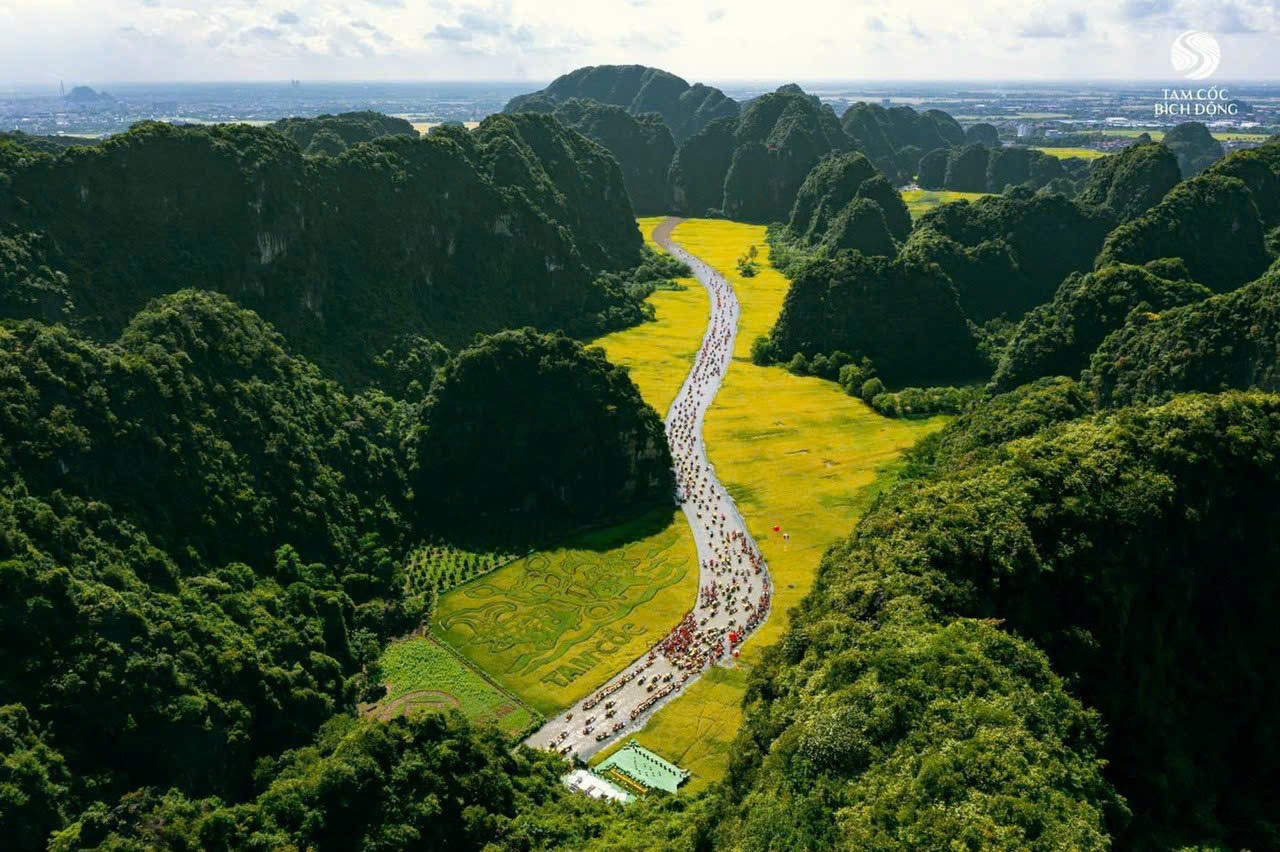 Ăn gì, chơi đâu ở đất địa linh nhân kiệt Ninh Bình dịp lễ 30-4 và 1-5 - Ảnh 1.