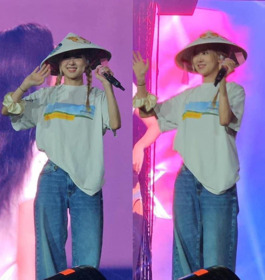 Tin tức giải trí 19-8: Rose của BlackPink đội nón lá ở Mỹ, Trung Quân Idol gãy xương sườn - Ảnh 2. Rose đội nón lá tại buổi check âm thanh cho show diễn Born Pink - Ảnh chụp màn hình