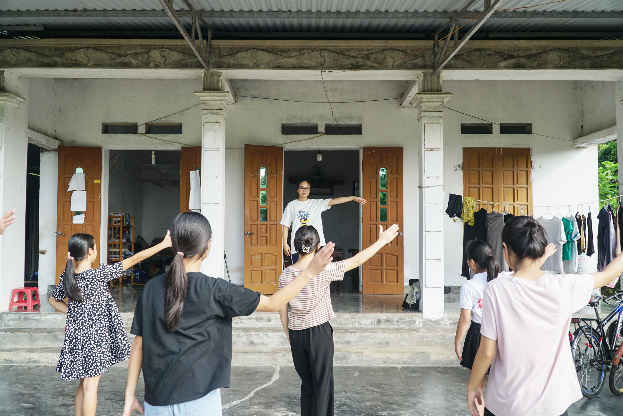 Từ mớ rau ‘hai ngàn’ của mẹ, Hải Nguyên vào đại học, hứa thành người tử tế - Ảnh 12.