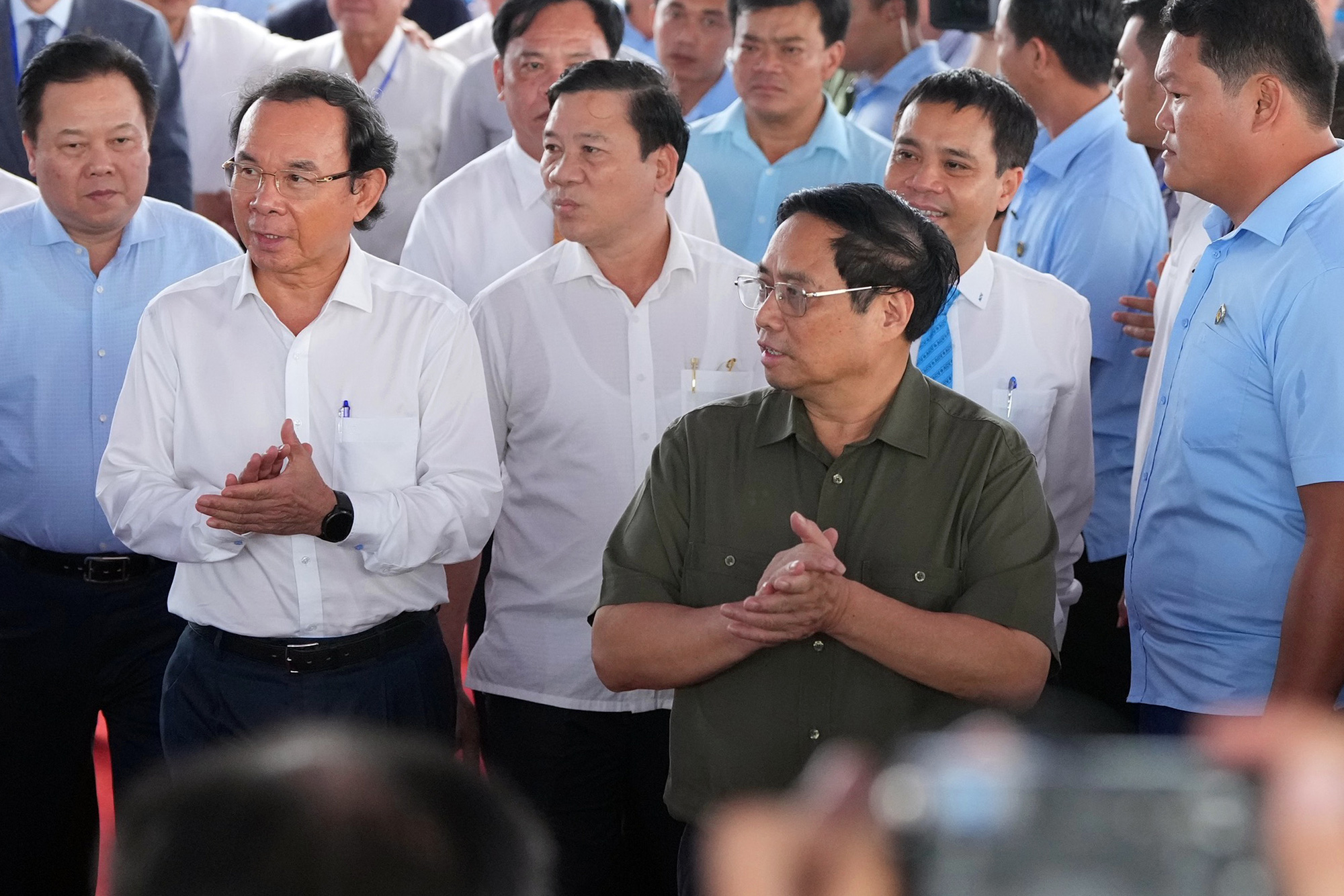 Thủ tướng Chính phủ dự lễ khởi công nhà ga sân bay Long Thành - Ảnh 1. Thủ tướng Chính phủ và bí thư Thành ủy TP.HCM đến dự lễ khởi công nhà ga sân bay Long Thành - Ảnh: H.M.