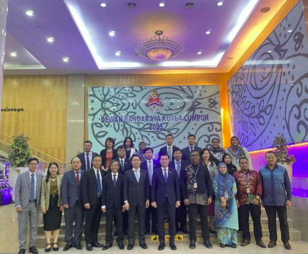 TP.HCM học hỏi kinh nghiệm phát triển giao thông công cộng từ Jakarta và Kuala Lumpur - Ảnh 1. giao thông công cộng