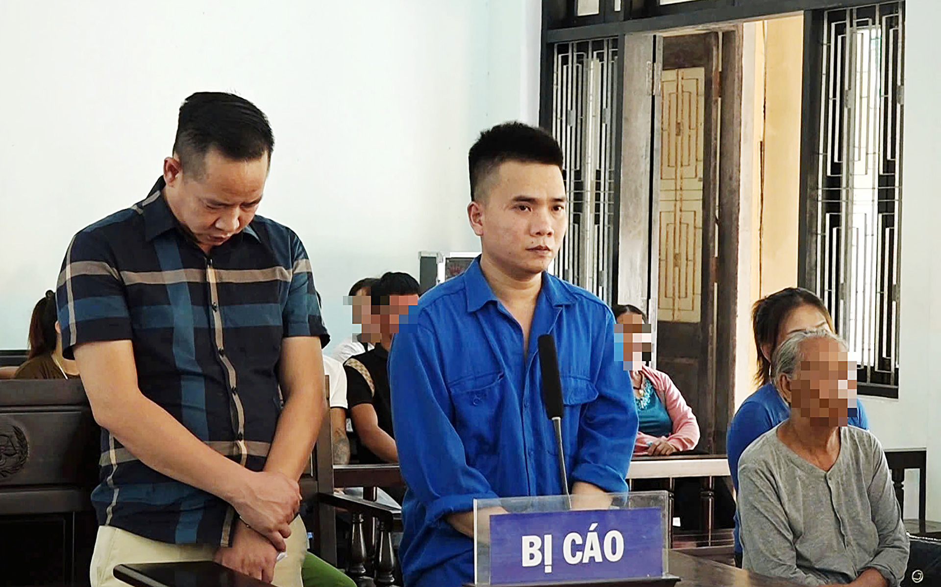 Lĩnh 10 năm tù vì sử dụng ma túy còn lái ô tô gây tai nạn làm 5 người thương vong - Ảnh 1. Lĩnh 10 năm tù vì sử dụng ma túy còn lái xe ô tô gây tai nạn làm 5 người thương vong - Ảnh 1.