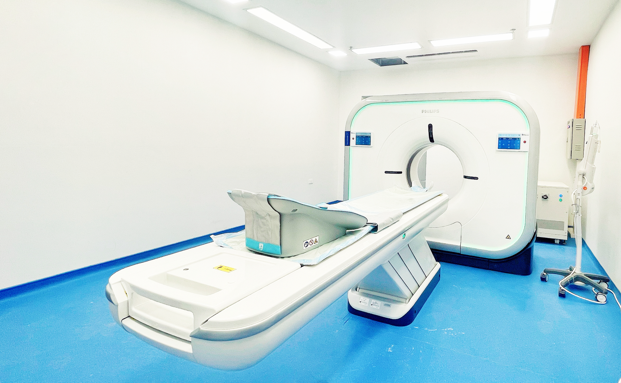 Bộ Tài chính trả lời kiến nghị cử tri về công khai giá nhập khẩu trang thiết bị y tế để đấu thầu - Ảnh 1.