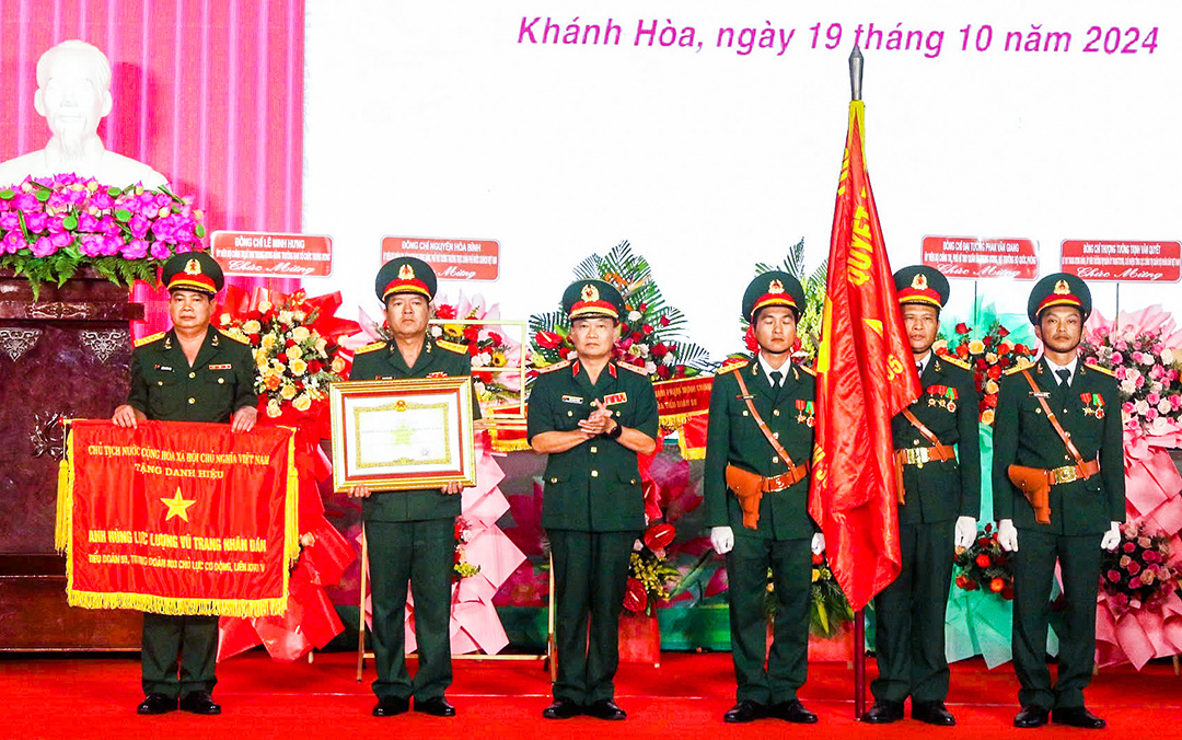 Phong tặng danh hiệu Anh hùng Lực lượng vũ trang nhân dân cho Tiểu đoàn 59 - Ảnh 1. Phong tặng danh hiệu Anh hùng Lực lượng vũ trang nhân dân cho Tiểu đoàn 59 - Ảnh 1.