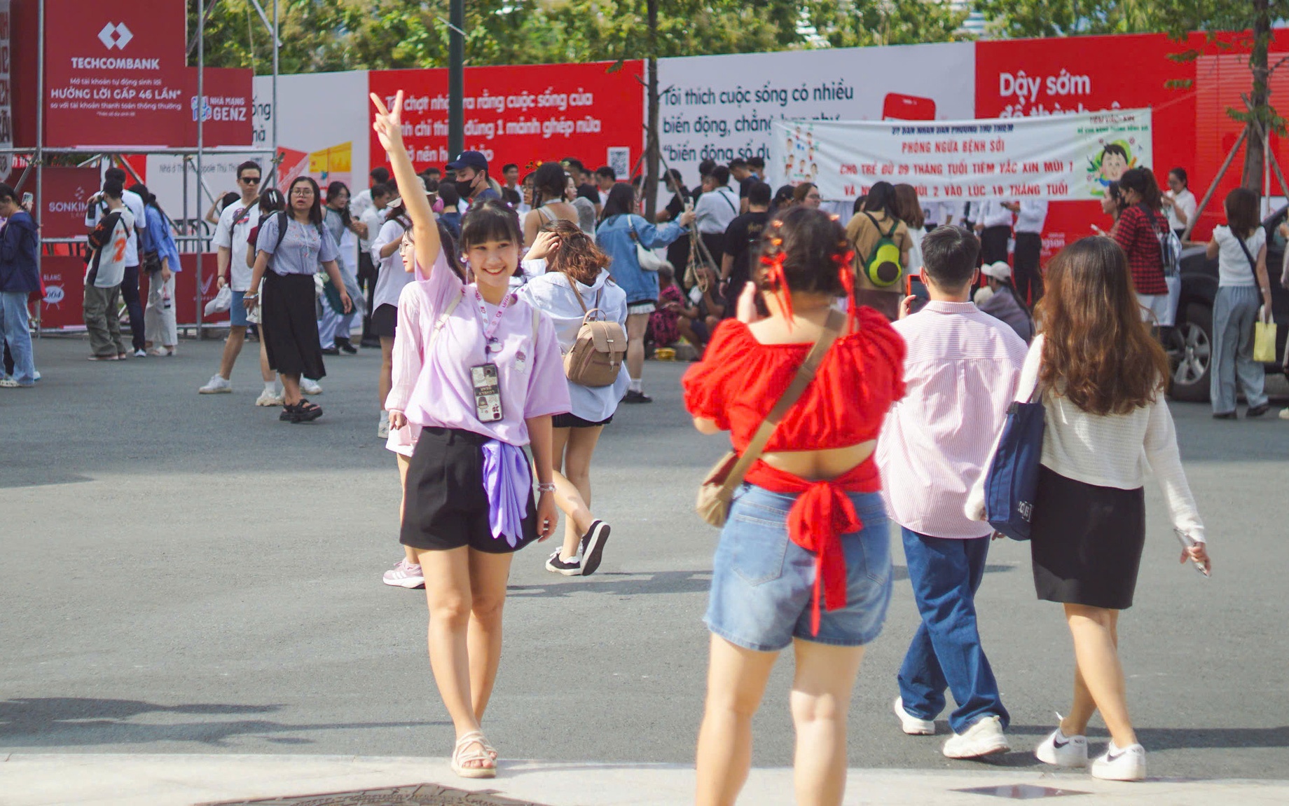 Mới khởi chiếu, phim về ‘Anh trai vượt ngàn chông gai’ đã leo lên top 1 phòng vé- Ảnh 4.