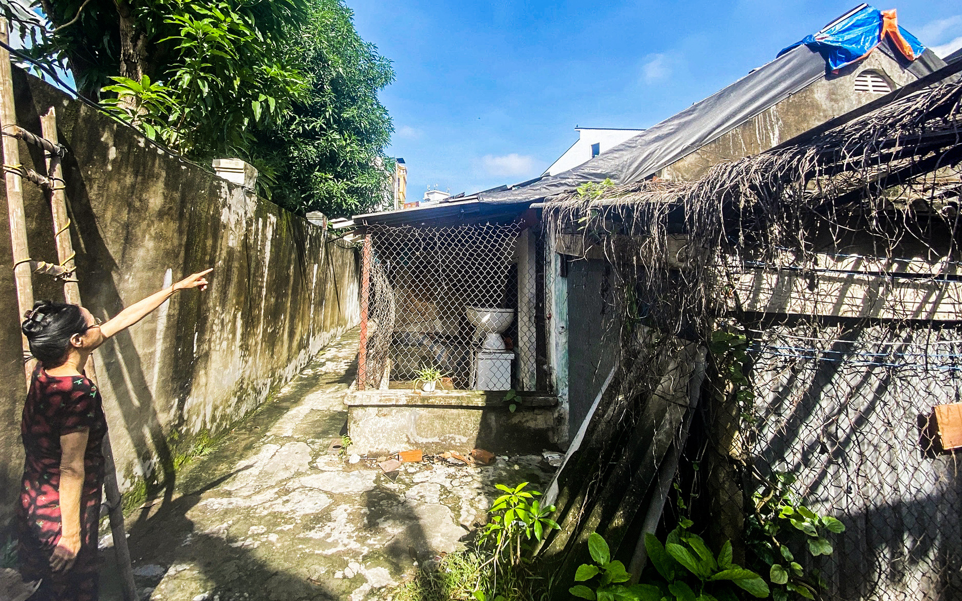 Hơn 30 năm sống 'treo' giữa thành phố vì mua nhà đất hóa giá - Ảnh 1. Hơn 30 năm sống 'treo' giữa thành phố vì mua nhà đất hóa giá - Ảnh 1.