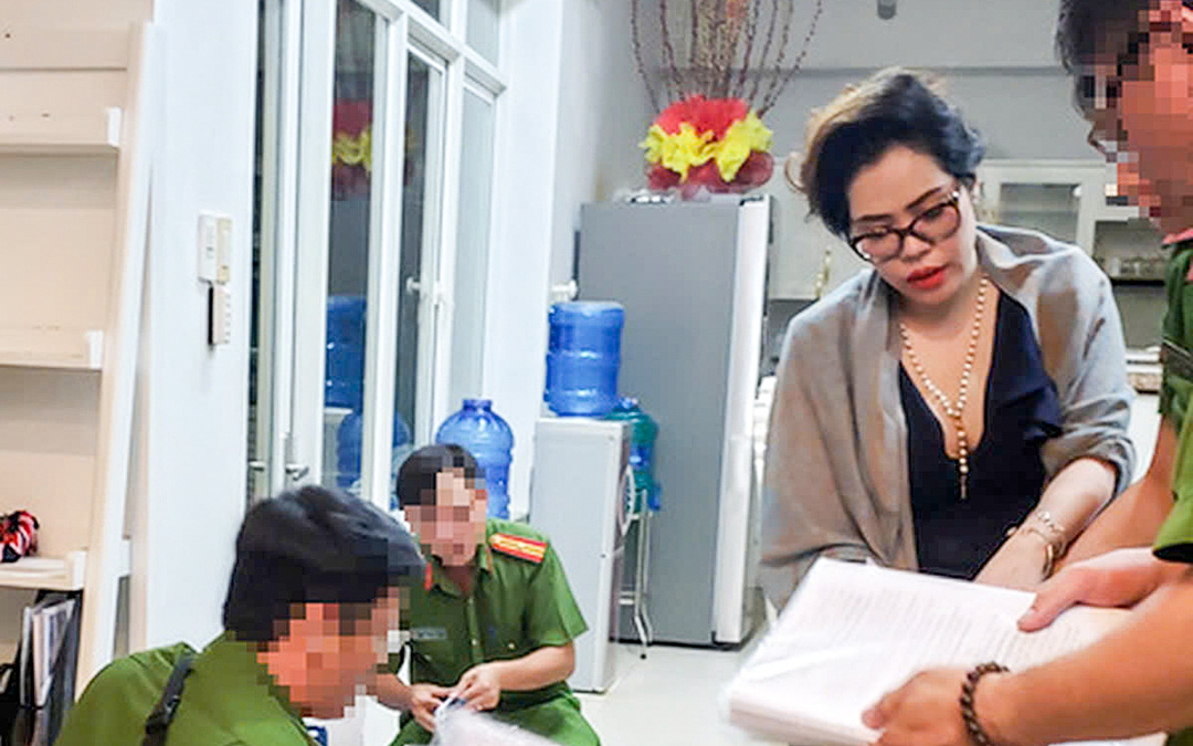 Truy tố giám đốc Công ty Angel Lina và đồng phạm chiếm đoạt 834 tỉ đồng của 592 người - Ảnh 1. Truy tố giám đốc Công ty Angel Lina và đồng phạm chiếm đoạt 834 tỉ đồng của 592 người - Ảnh 1.