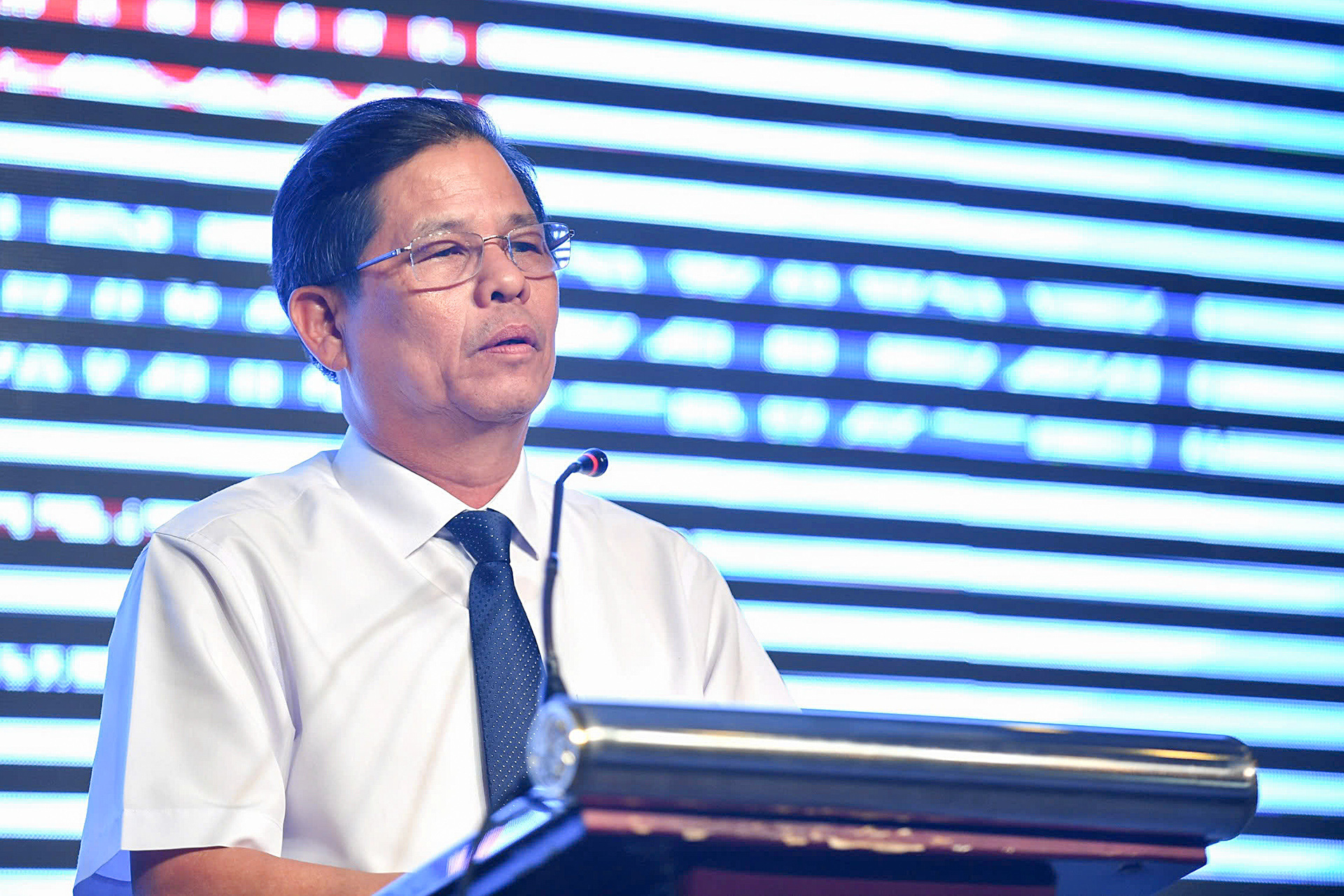 Ba chị em mất cha mẹ cùng học ĐH Khoa học Tự nhiên TP.HCM: Tiếp sức đến trường làm mình bớt cô đơn! - Ảnh 10.