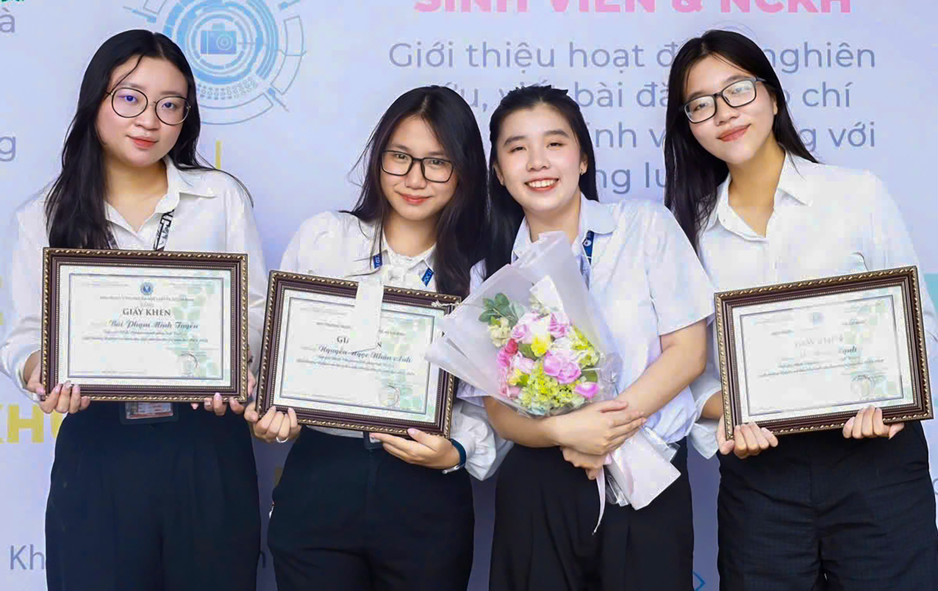 Ngân hàng tài trợ kinh phí đào tạo, khoa học công nghệ cho trường đại học - Ảnh 1. Ngân hàng tài trợ kinh phí đào tạo, khoa học công nghệ cho trường đại học - Ảnh 1.