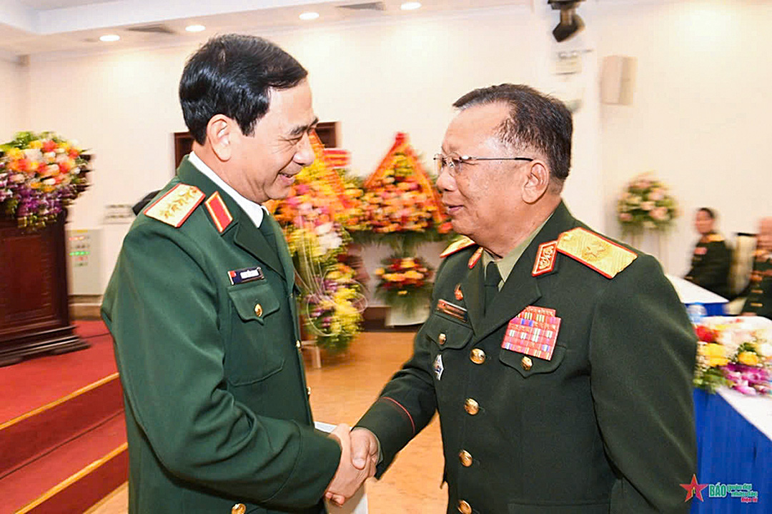 Trên khắp mảnh đất Lào đã trộn lẫn xương máu chiến sĩ cách mạng hai nước Việt - Lào - Ảnh 1. Trên khắp mảnh đất Lào đã trộn lẫn xương máu chiến sĩ cách mạng hai nước Việt - Lào - Ảnh 1.