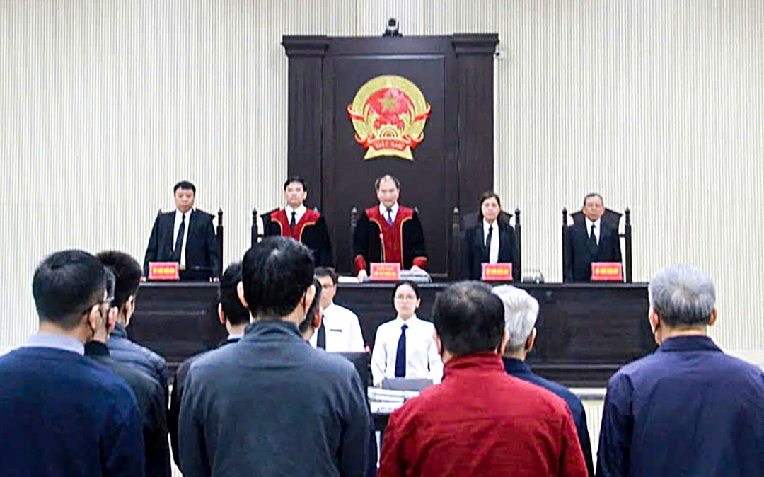 Trong ‘hộp chè, gói bánh' Công ty AIC biếu cựu lãnh đạo tỉnh Bắc Ninh có gì? - Ảnh 1. Trong ‘hộp chè, gói bánh” Công ty AIC biếu cựu lãnh đạo tỉnh Bắc Ninh có gì? - Ảnh 1.