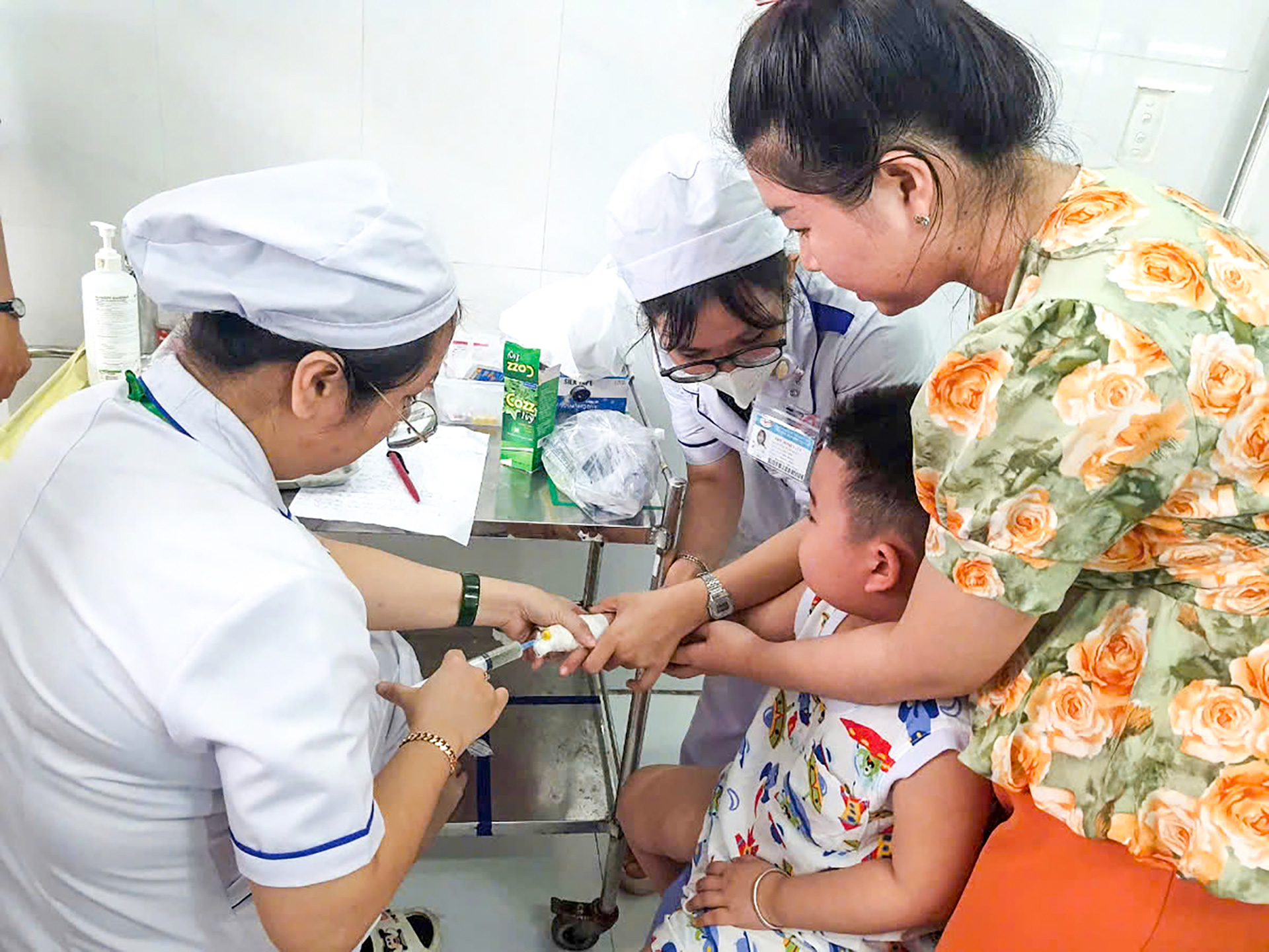Cần Thơ tổ chức tiêm vắc xin sởi bổ sung lần 2 - Ảnh 1. Cần Thơ tổ chức tiêm vắc xin sởi bổ sung lần 2 - Ảnh 1.