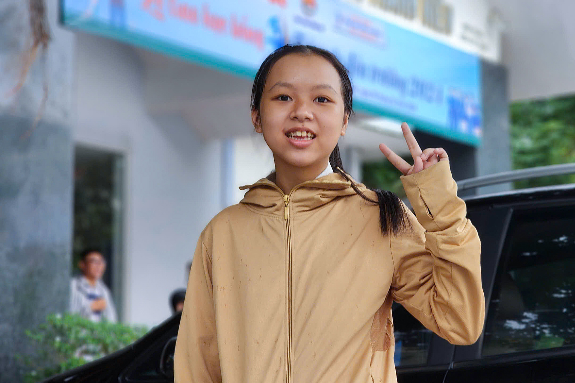 SV Huế, Quảng Ngãi được tiếp sức đến trường: Dù chưa từng được uống dòng sữa mẹ, tôi vẫn ráng học - Ảnh 4. SV Huế, Quảng Ngãi được tiếp sức đến trường: Dù chưa từng được uống dòng sữa mẹ, tôi vẫn ráng học - Ảnh 4.