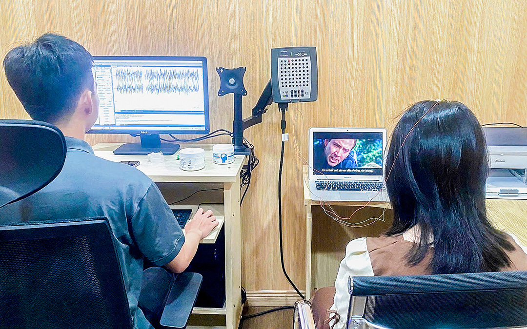 Sinh viên nghiên cứu giúp giảm căng thẳng cho học sinh - Ảnh 1. Sinh viên nghiên cứu về giảm căng thẳng cho học sinh - Ảnh 1.