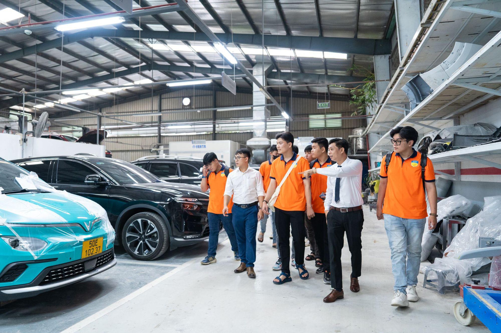 Ngành Công nghệ Ô tô: Cơ hội nghề nghiệp và lộ trình học tập