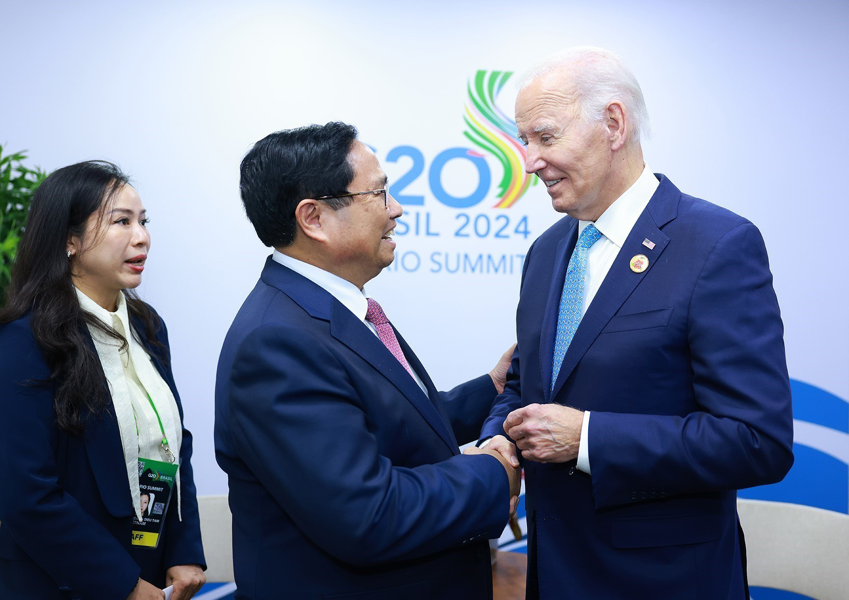 Thủ tướng Phạm Minh Chính gặp ông Tập Cận Bình, chia tay ông Joe Biden tại G20 - Ảnh 2.