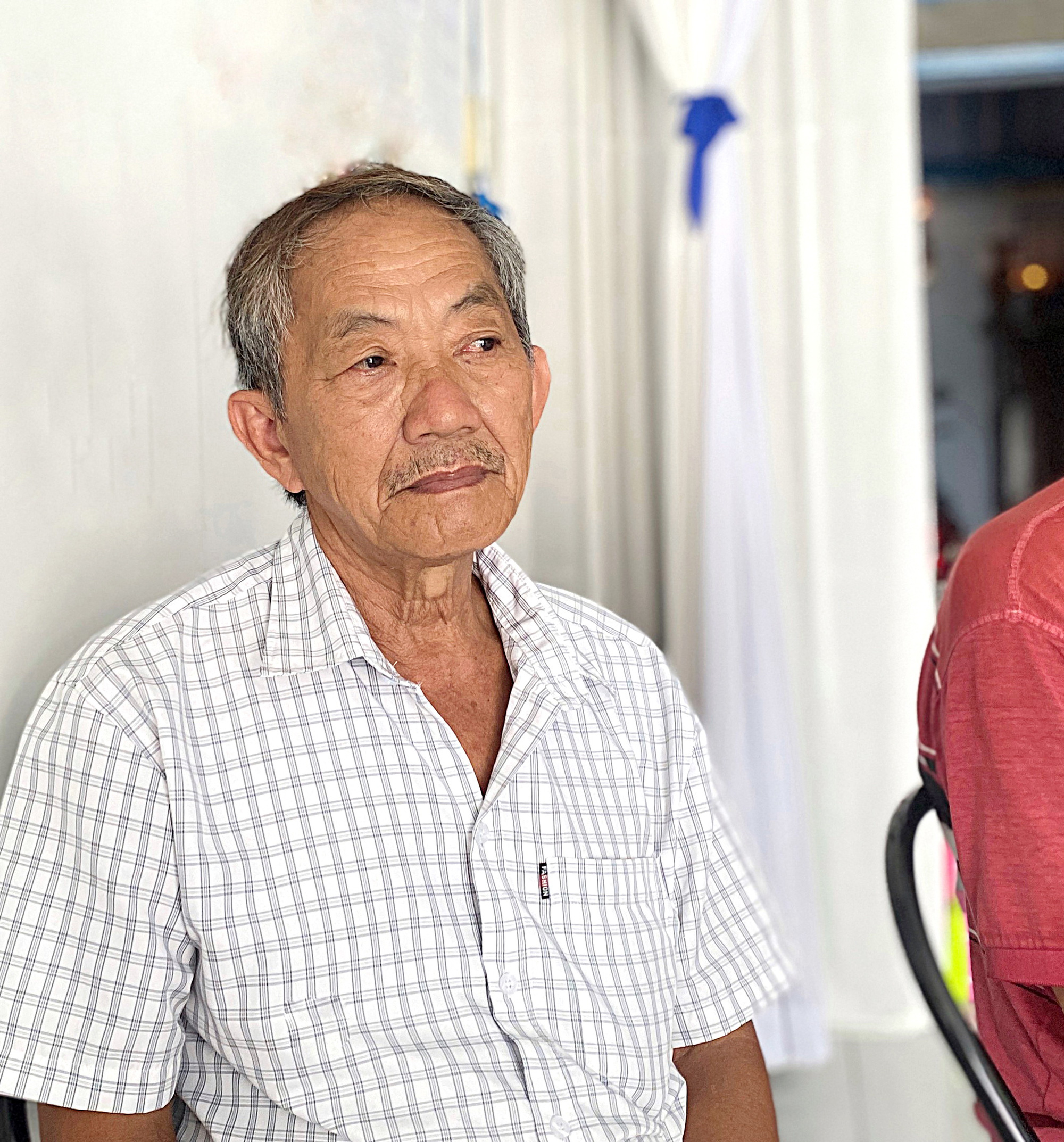 Cựu chiến sĩ công an bị bắt oan đòi bồi thường 8,8 tỉ đồng - Ảnh 1. bắt oan - Ảnh 1.
