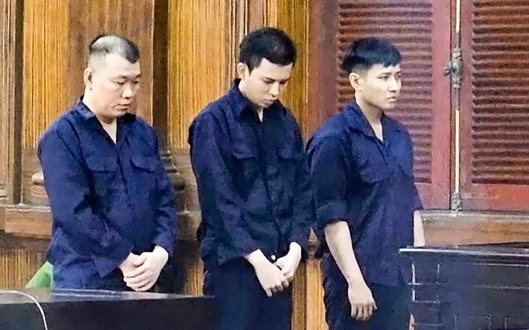 Cựu cán bộ Công an quận 11 dùng nhục hình lãnh 13 năm tù - Ảnh 1. Cựu cán bộ Công an quận 11 dùng nhục hình lãnh 13 năm tù - Ảnh 1.