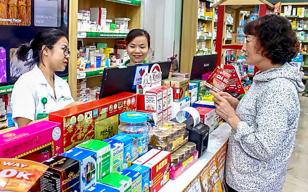 4 doanh nghiệp dược bị phạt vì vi phạm kê khai giá thuốc thiết yếu - Ảnh 1.