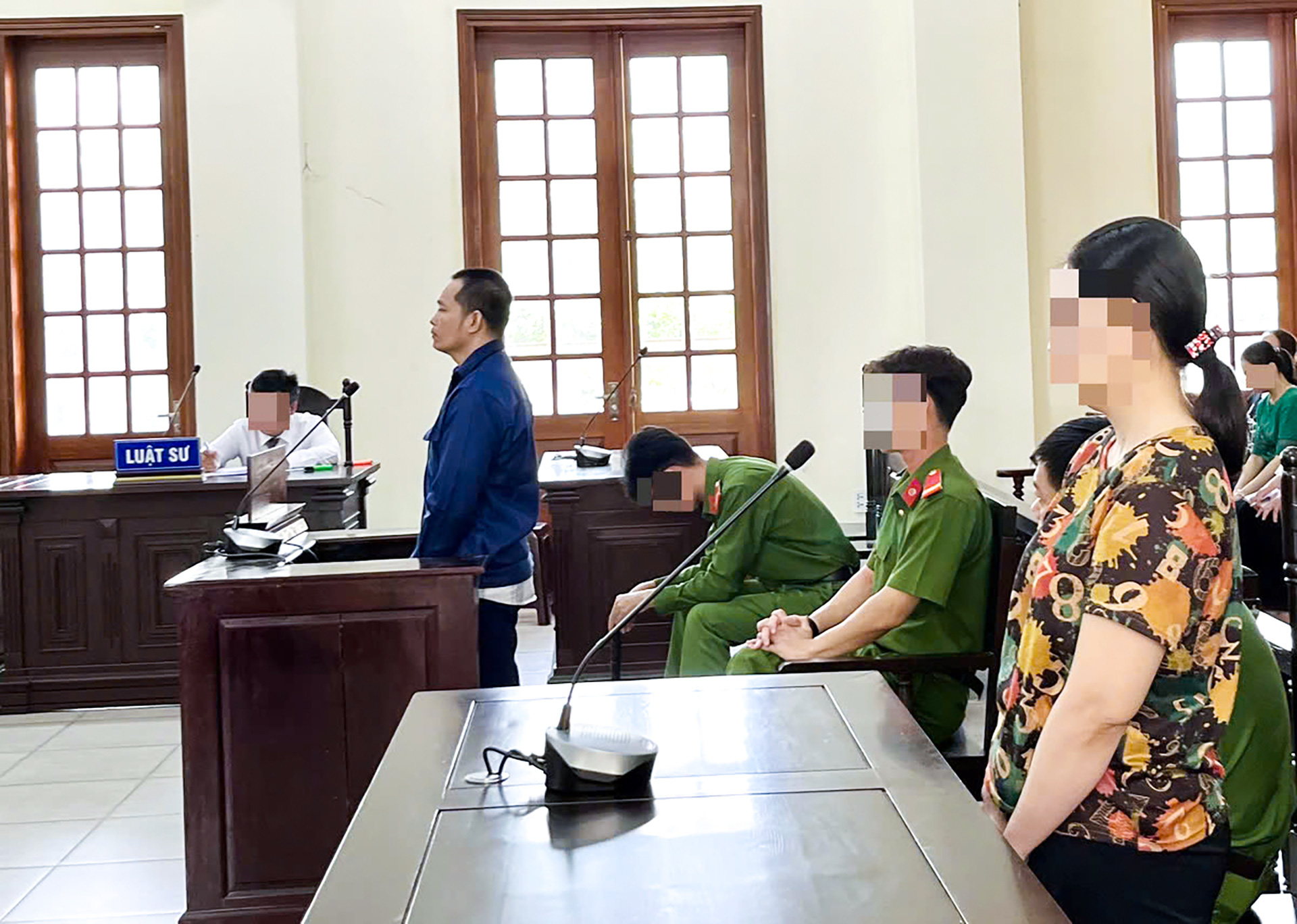 Mất con vì cha ghen tuông mù quáng - Ảnh 1. Mất con vì cha ghen tuông mù quáng - Ảnh 1.