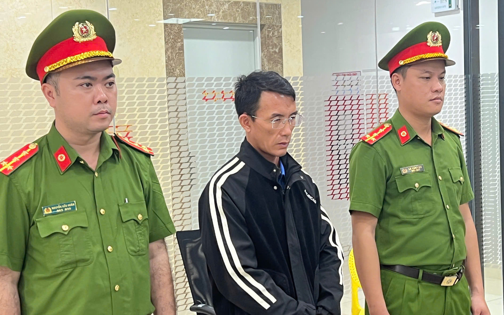 Dùng bệnh án tâm thần 'né tội', người phụ nữ vẫn lãnh 13 năm tù vì lừa vay ngân hàng tiền tỉ - Ảnh 1.