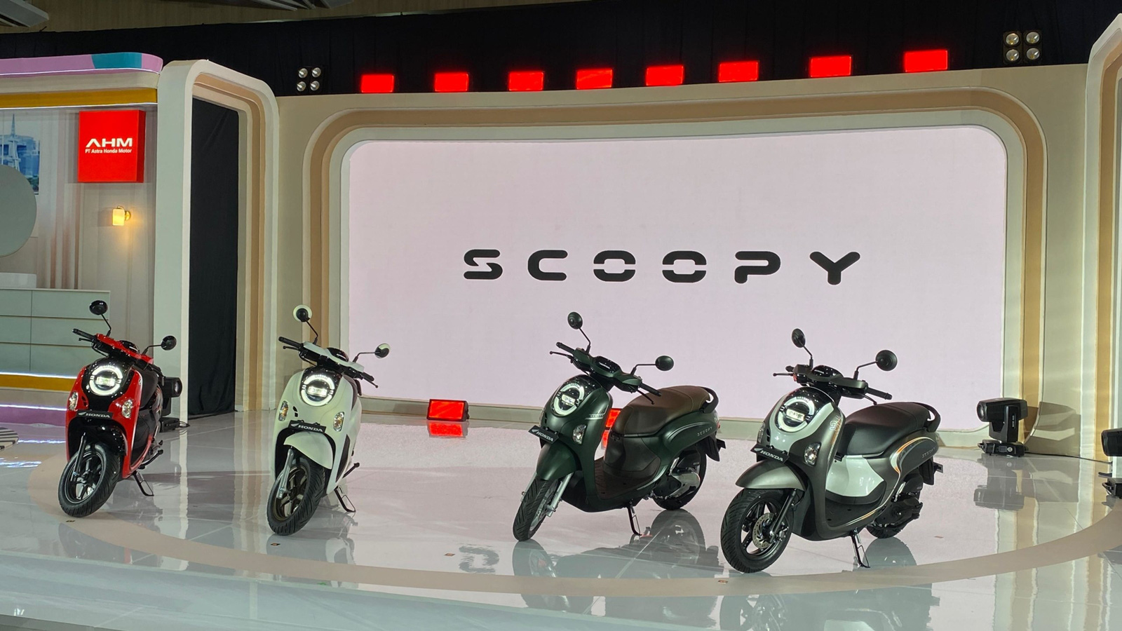 Honda Scoopy 2025 ra mắt: Thiết kế tinh chỉnh, thêm trang bị, về Việt Nam dễ giữ giá gần 38 triệu - Ảnh 1.