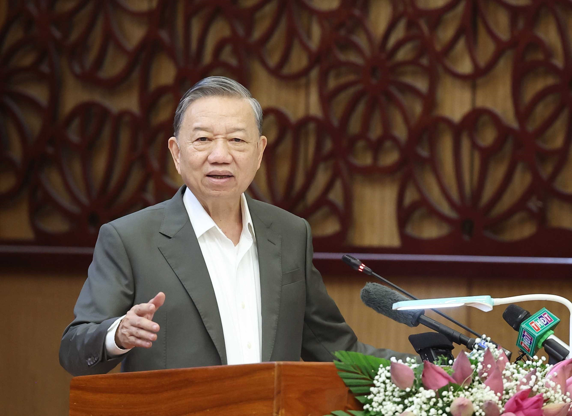 Tổng Bí thư Tô Lâm: Xây dựng Đồng Tháp phát triển trong nhóm dẫn đầu vùng ĐBSCL - Ảnh 1. Tổng Bí thư Tô Lâm: Xây dựng Đồng Tháp phát triển trong nhóm dẫn đầu vùng ĐBSCL - Ảnh 1.