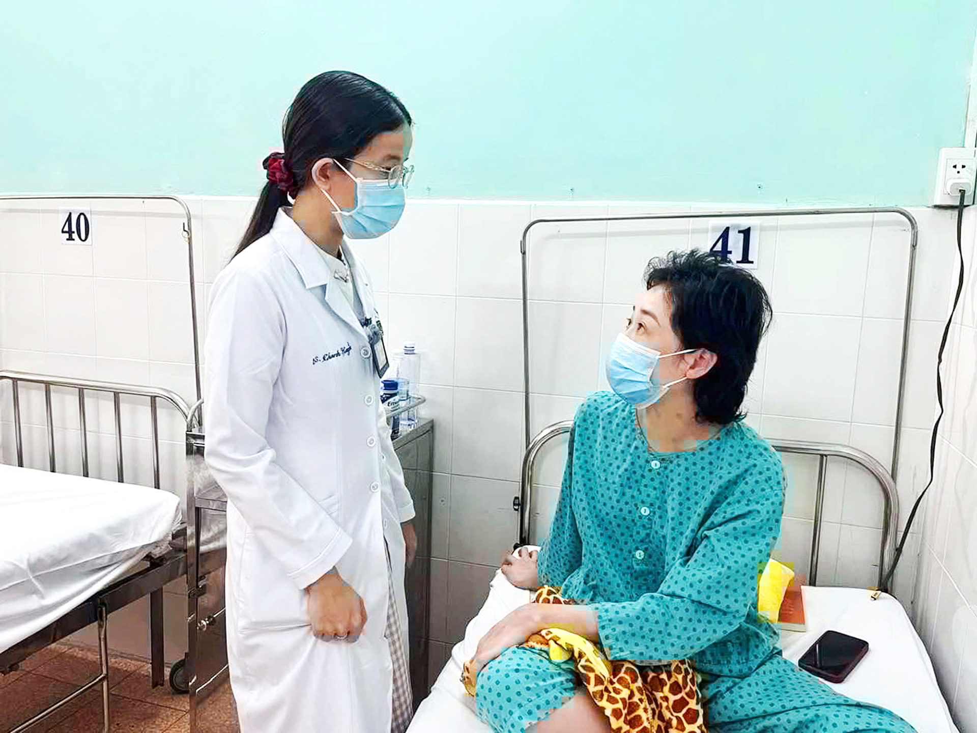 Hàng trăm loại thuốc mới sẽ được bảo hiểm y tế chi trả - Ảnh 1. Hàng trăm loại thuốc mới sẽ được BHYT chi trả? - Ảnh 1.