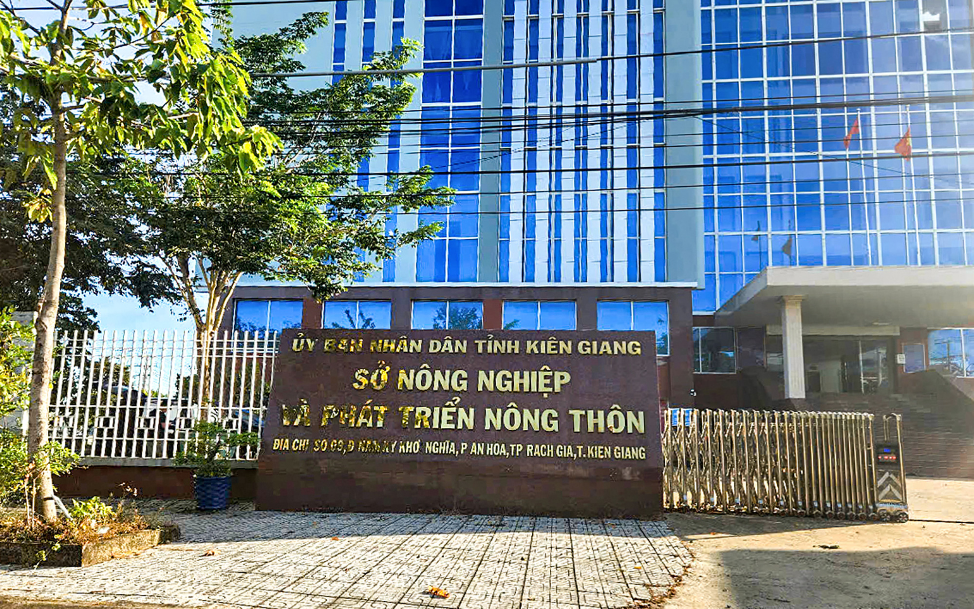 Các tỉnh miền Tây tinh gọn bộ máy, có sở 6-7 phó giám đốc - Ảnh 2. Miền Tây tinh gọn bộ máy, có sở 6-7 phó giám đốc - Ảnh 2.