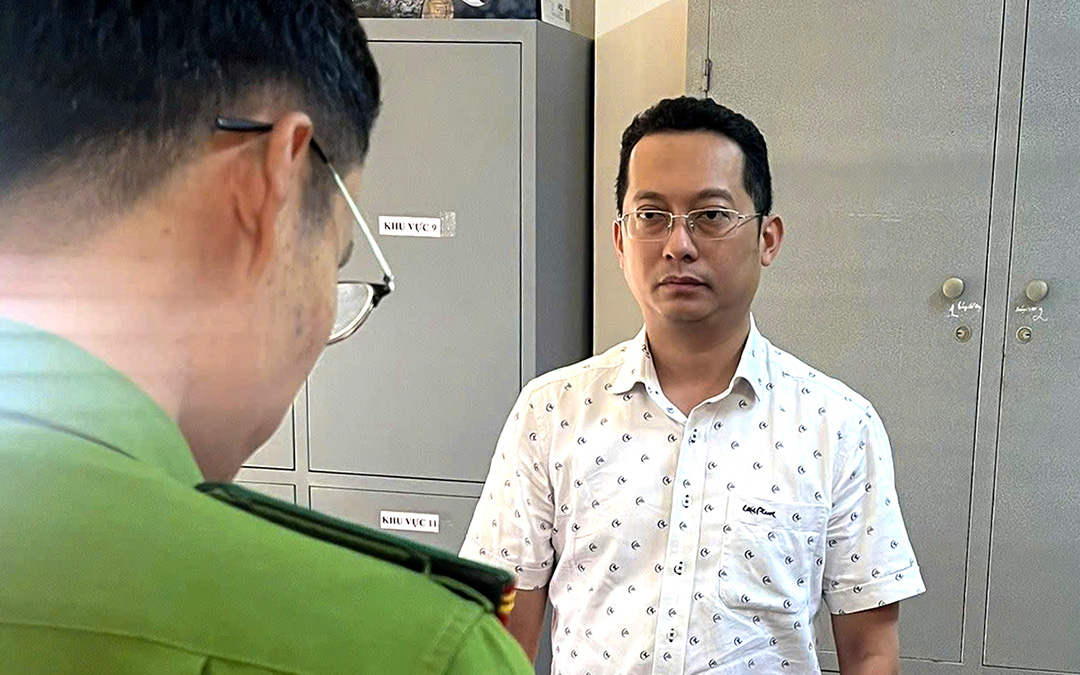 Bắt thêm người nhắn tin vu khống, xúc phạm danh dự người khác - Ảnh 1. Bắt thêm người nhắn tin vu khống, xúc phạm danh dự người khác - Ảnh 1.