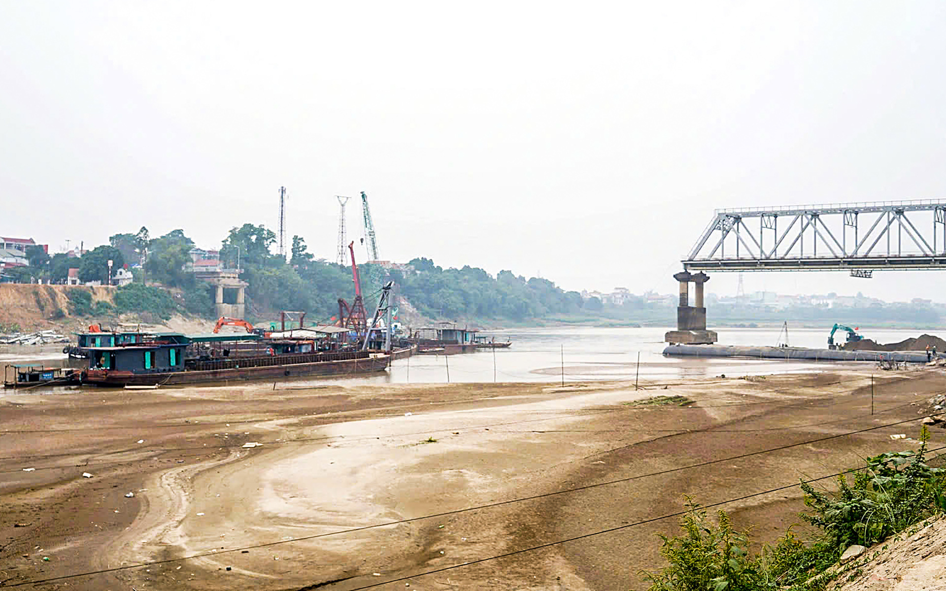 Triển khai thi công cầu Phong Châu mới, hoàn thành tháng 12-2025 - Ảnh 2. Triển khai thi công cầu Phong Châu mới - Ảnh 2.