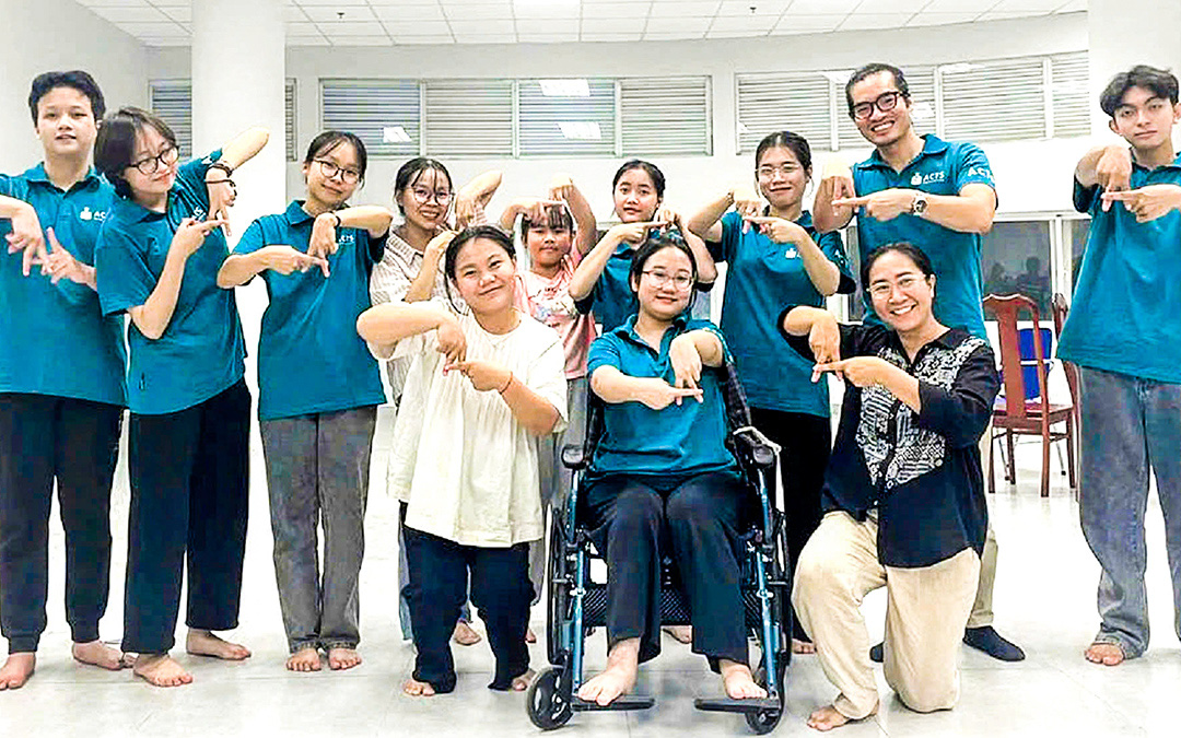 Học cách chia sẻ và mở lòng ở sân khấu - Ảnh 1. Học cách chia sẻ và mở lòng ở sân khấu - Ảnh 1.